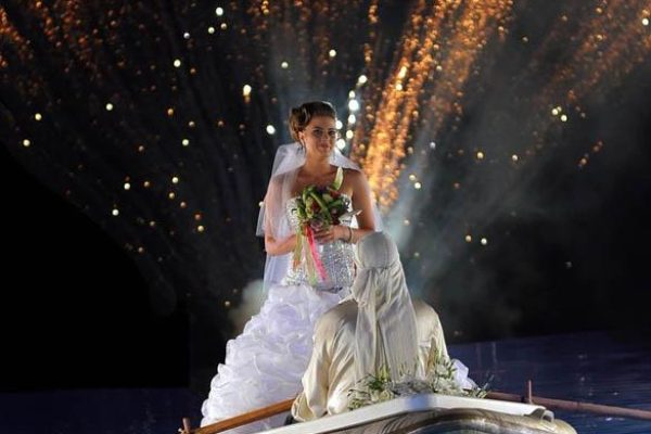 Spectacular Bride Entrance